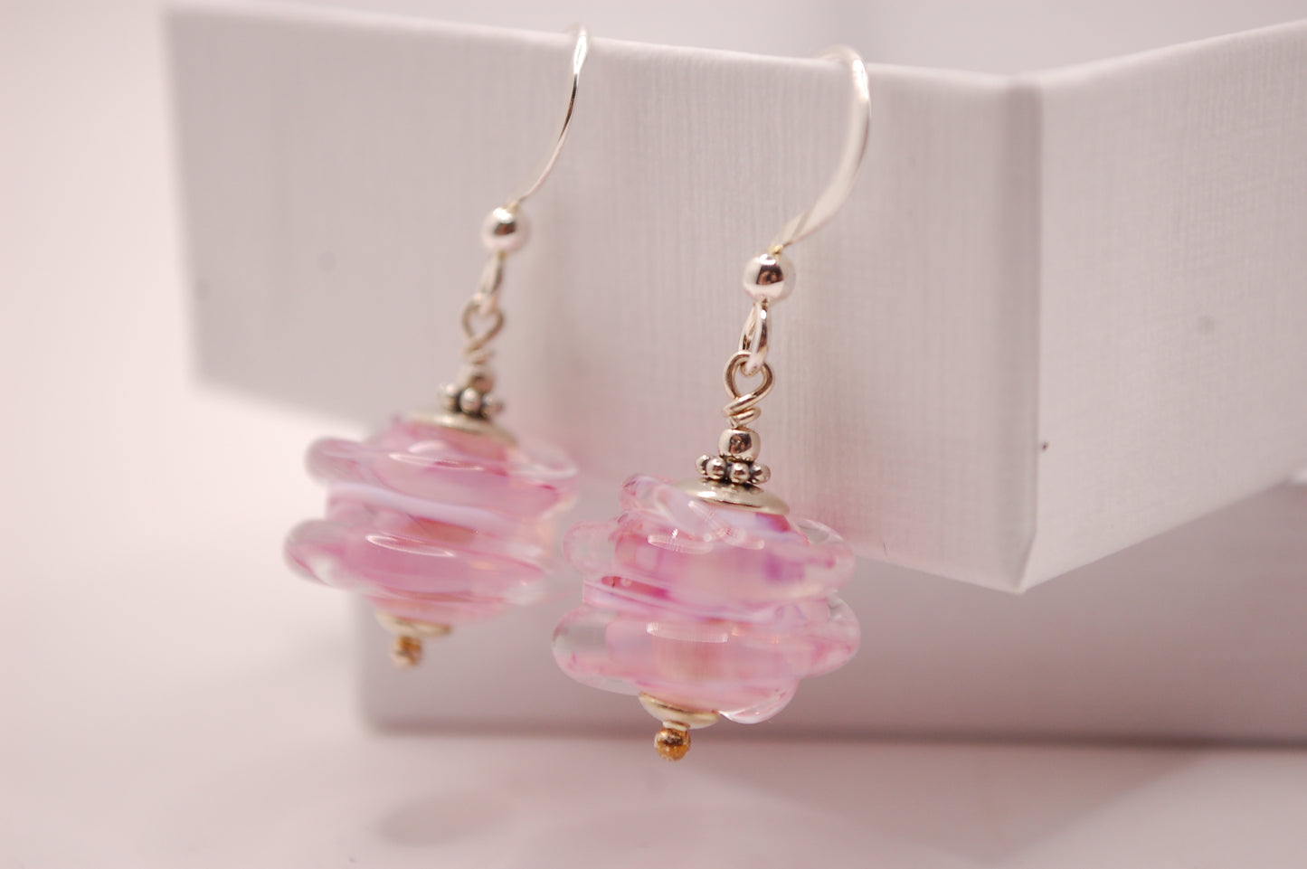 Örhängen i glas och 925 sterling silver - Rosa - Marianne Degener