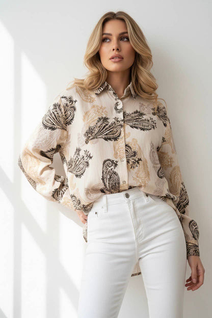 Elegant flytande blus - 100% bomull - med paisleimönster: Beige