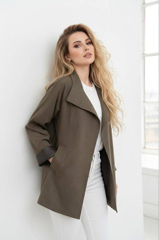 Bältad jacka i mockaimitation: Khaki