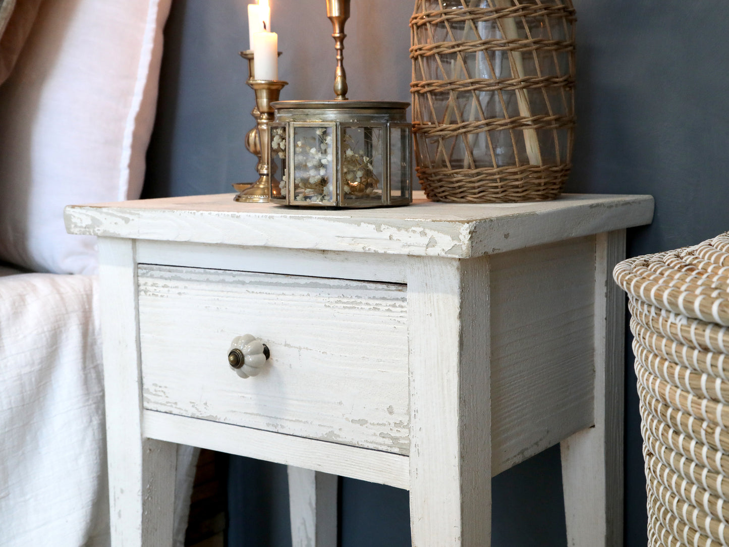 Nattduksbord med låda - Chic Antique - Shabby Chic
