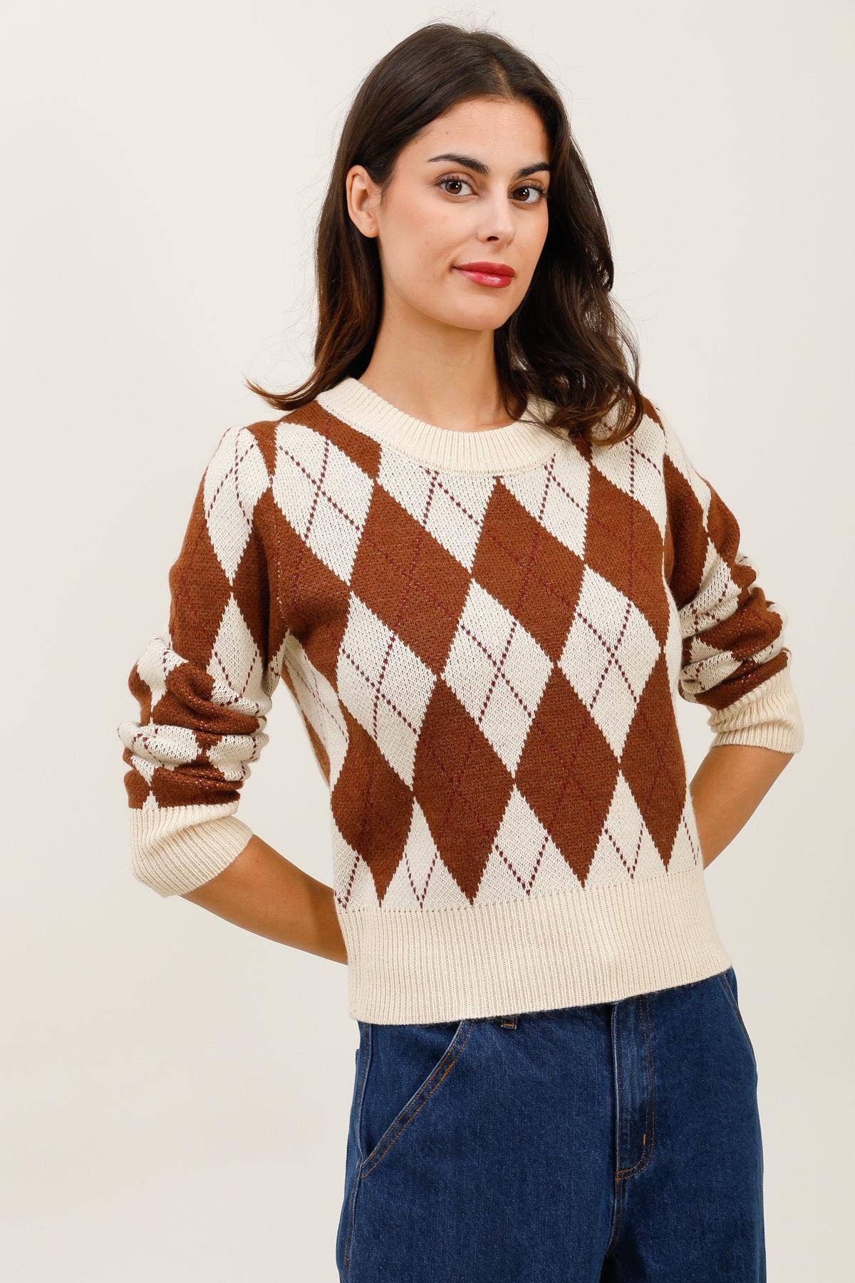 Damtröja med stilrent rutigt mönster, perfekt för vardagskläder och en trendig look