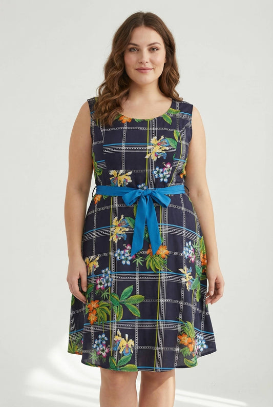Blommig klänning m. blått tryck - Plussize