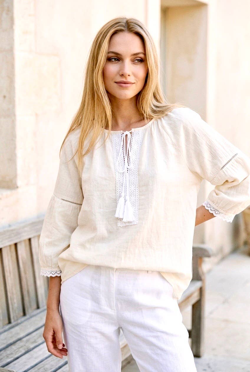 Bohemisk broderad blus - Viskos - med tofsar: Offwhite