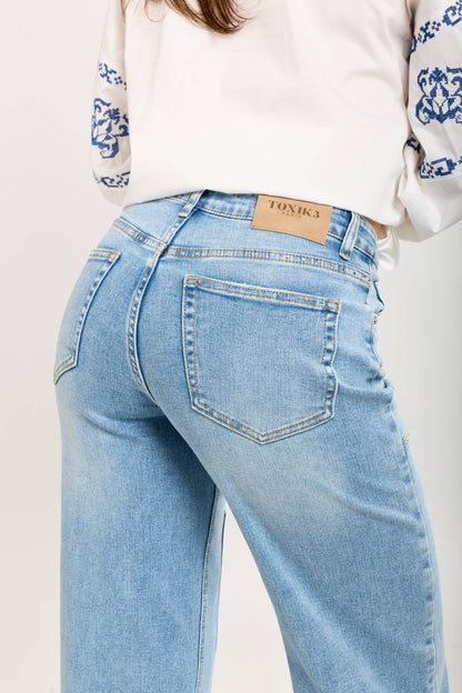 Jeans i stretch med strass-sömmar: Ljusblå