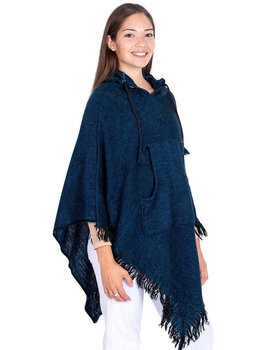 Blå Triangulär Poncho med Fransar och Huva – Fair Trade - 100 % Bomull