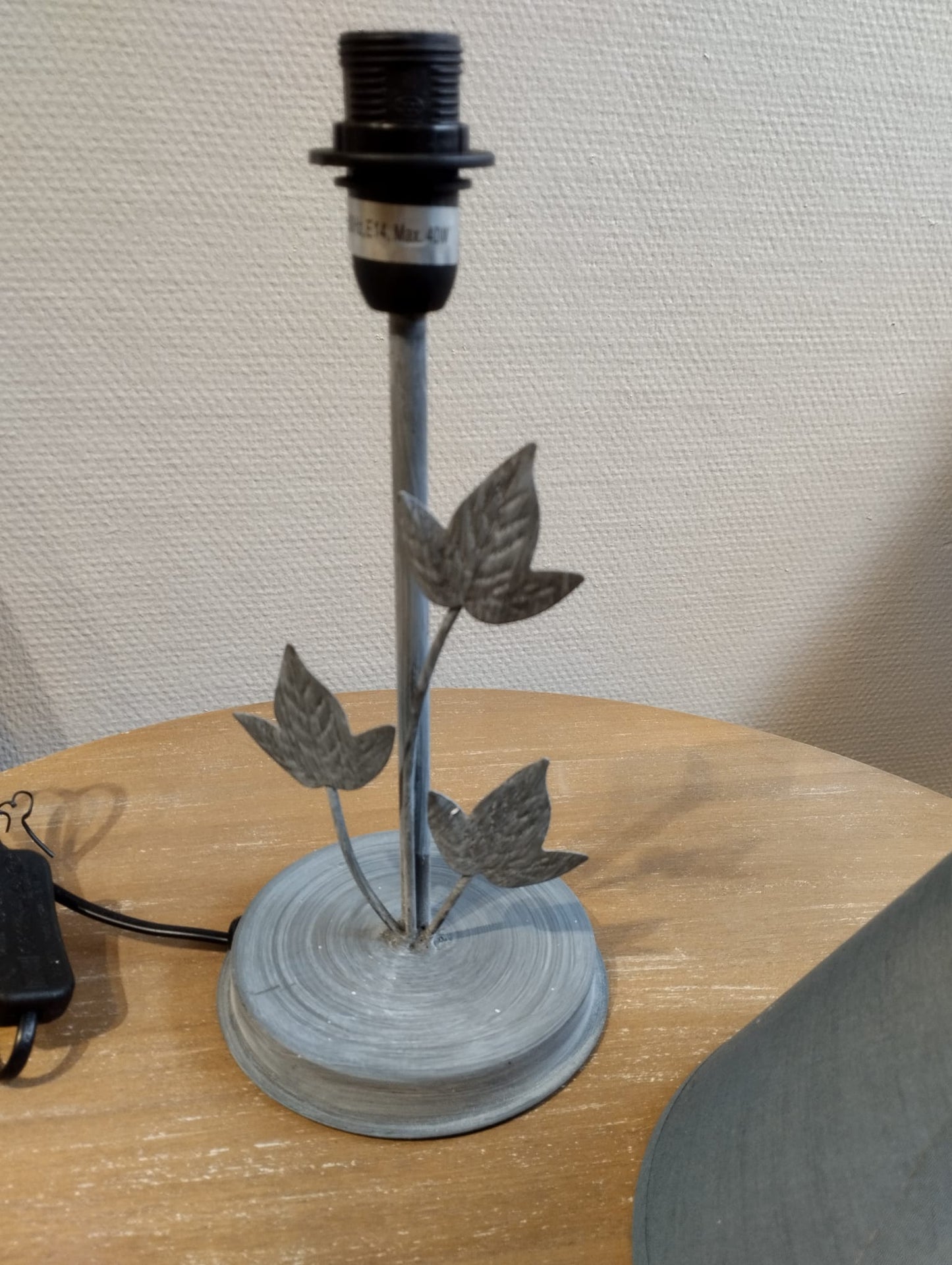 Lampfot Löv - Grå - 28cm
