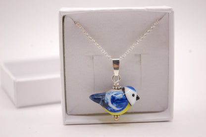 Halsband med Fågel i Glas - Blåmes - Marianne Degener