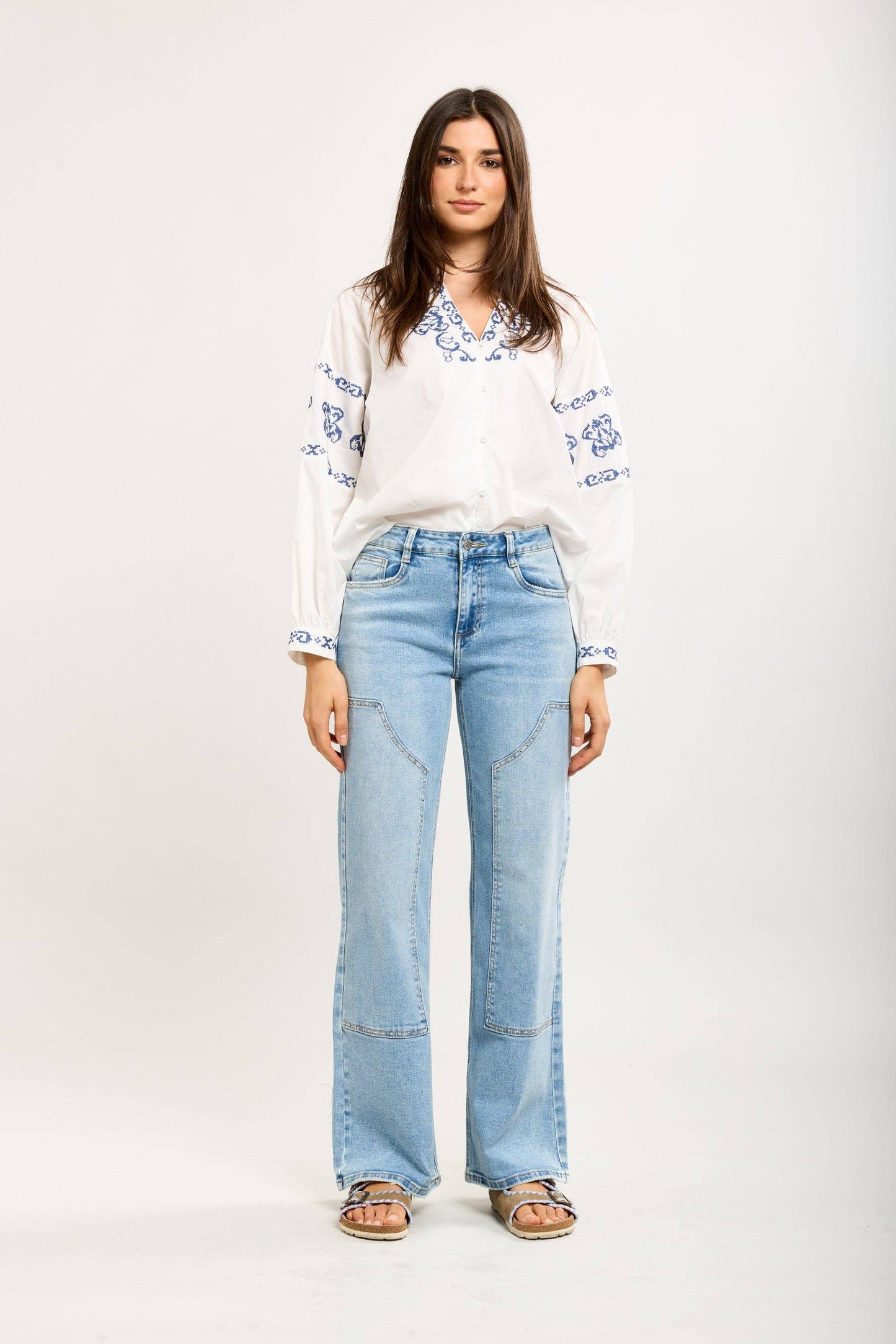 Jeans i stretch med strass-sömmar: Ljusblå
