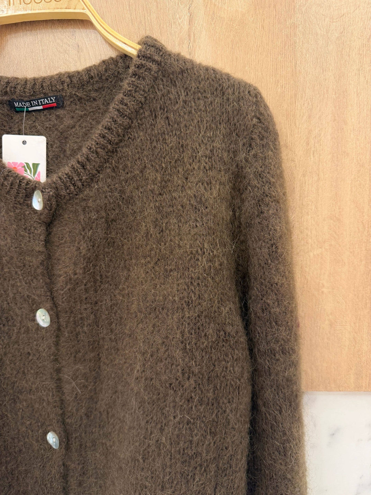 Kofta i kidmohair & ull med rund hals: Brun