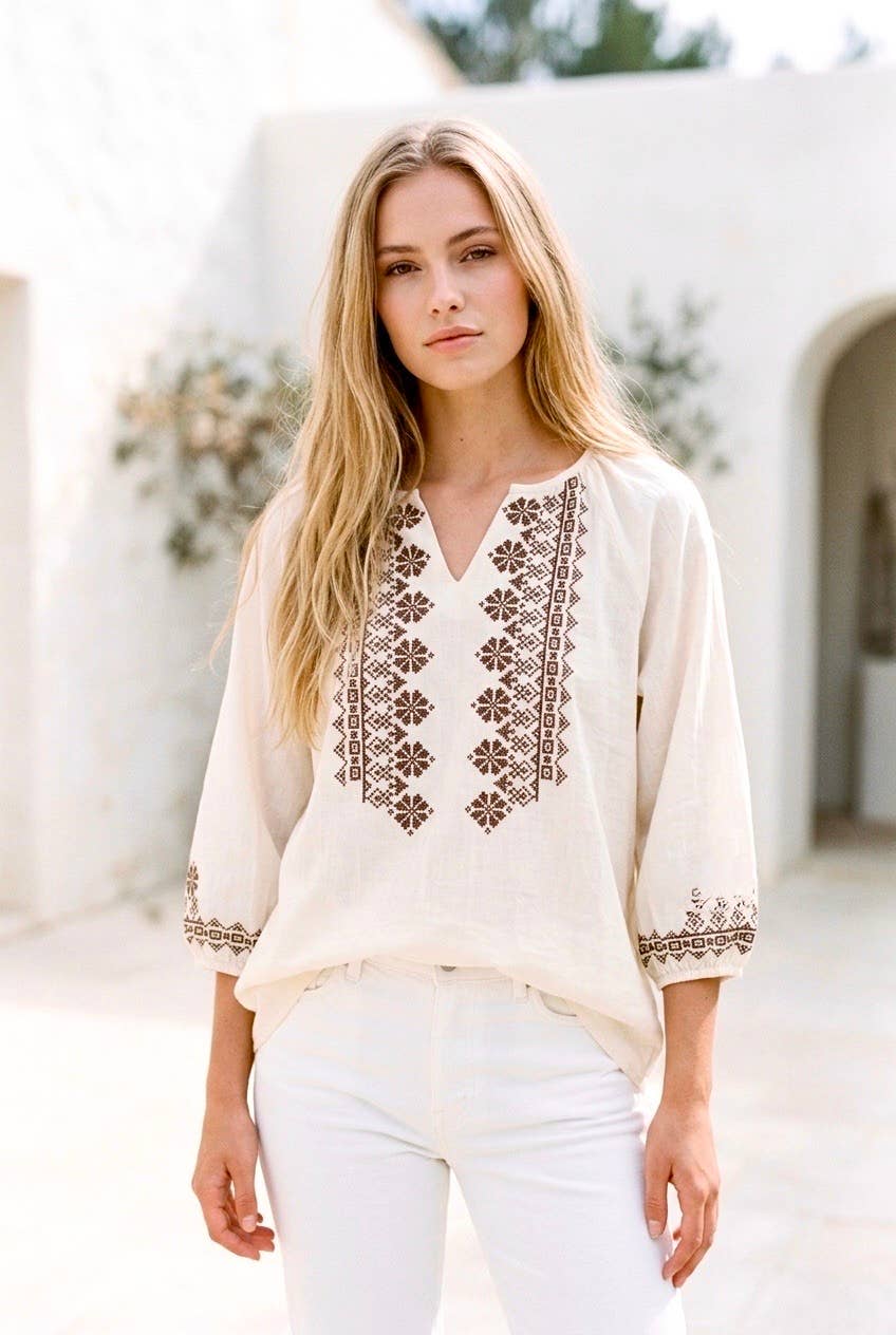 Broderad bohemisk blus - Viskos - med sprund i halsringningen: Offwhite