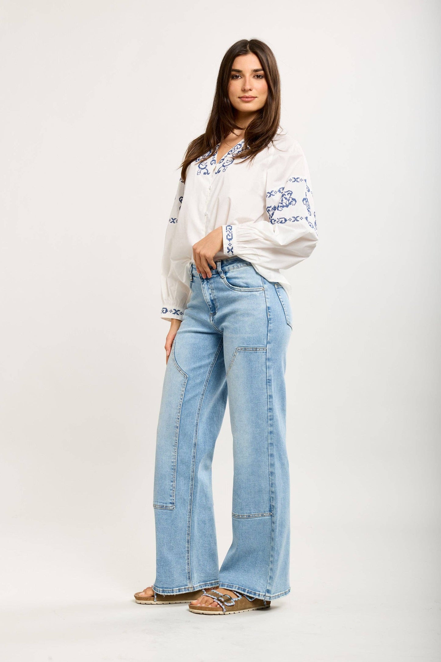 Jeans i stretch med strass-sömmar: Ljusblå