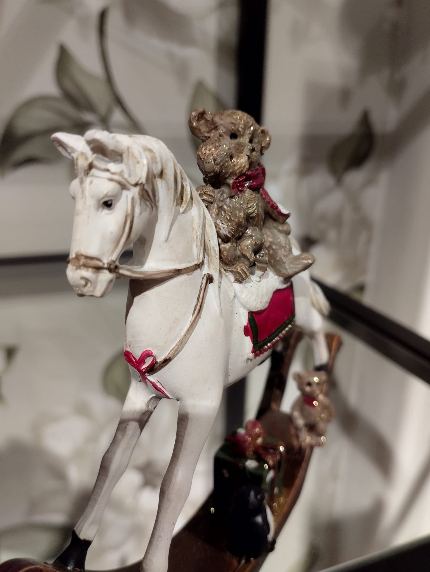 Gyngehest med glimmer - juledekoration