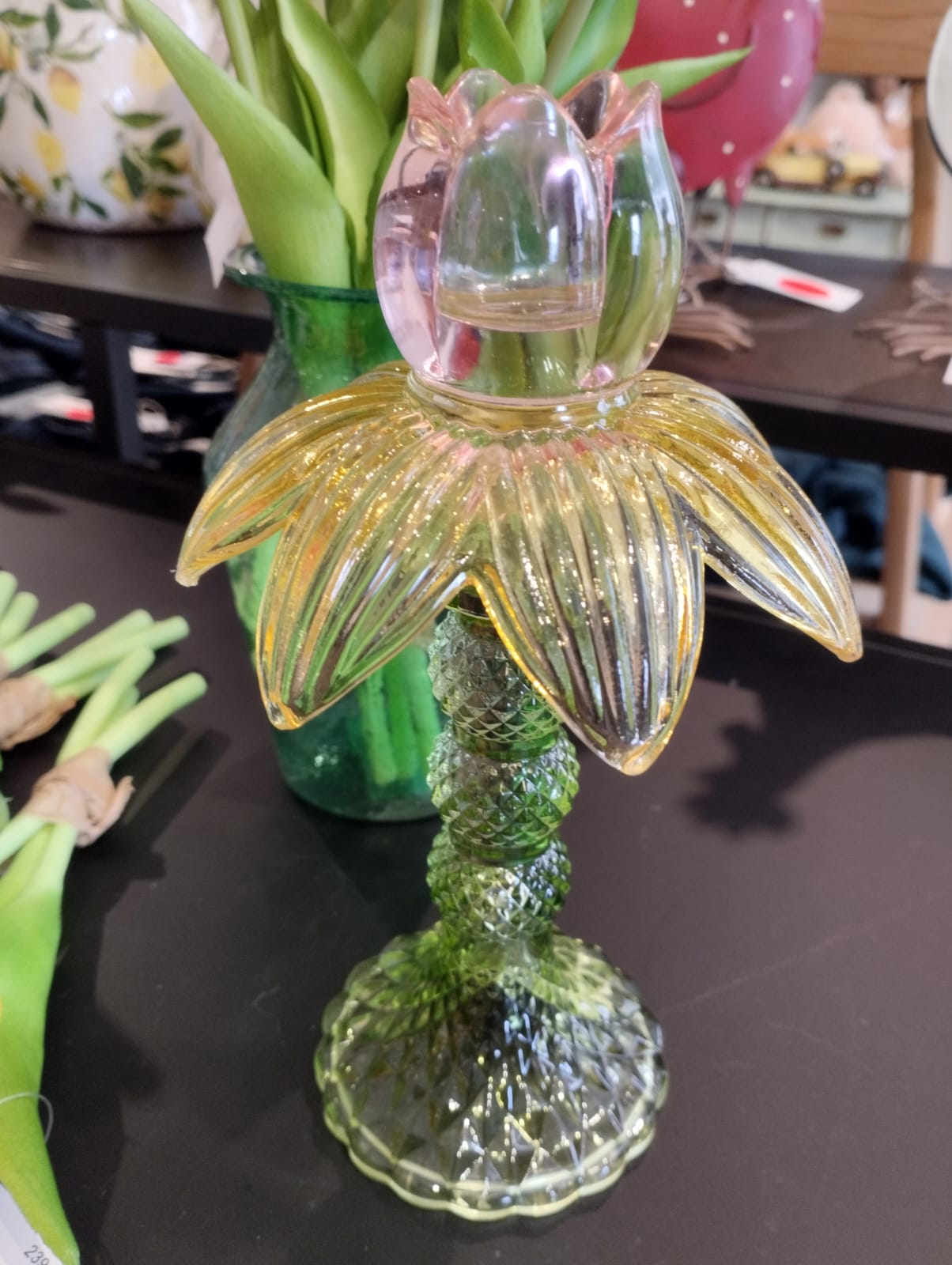 Ljusstake Tulpan i glas, gul/grön/rosa (B/H/D) 11 × 20 × 11 cm