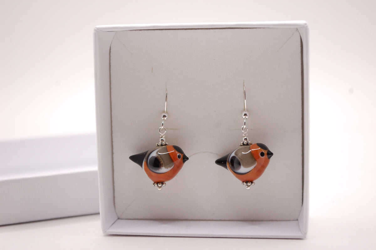 Örhängen Fågel i Glas - Domherre - Marianne Degener