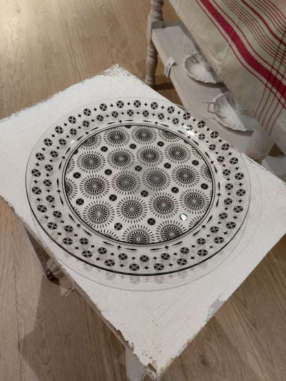 Serveringsfat i glas - Svart Mönster - Diameter 31cm