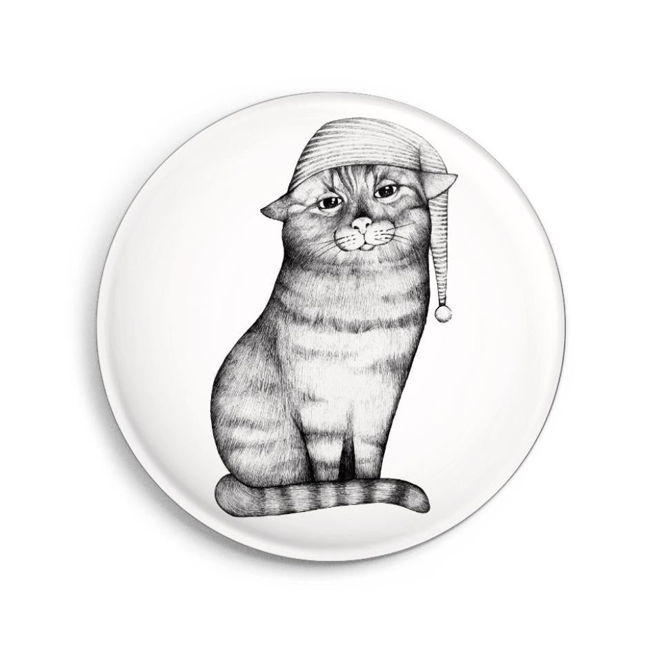 Kylskåpsmagneter ger ditt kylskåp och andra metalliska ytor en personlig touch. Häng upp "kom-ihåg-lappar" och barnens teckningar eller något annat.  Vi har olika design.  Mått: ca 56mm  Desgin & Produktion: Tyskland