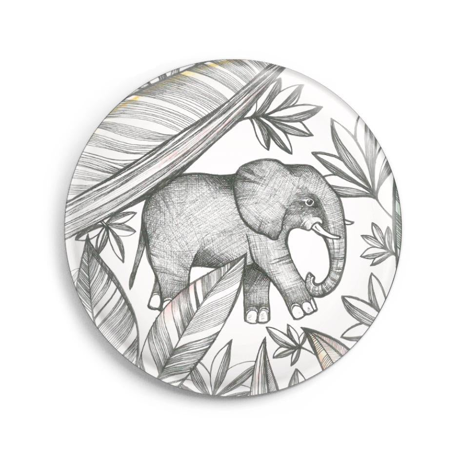 Kylskåpsmagneter ger ditt kylskåp och andra metalliska ytor en personlig touch. Häng upp "kom-ihåg-lappar" och barnens teckningar eller något annat.  Vi har olika design.  Mått: ca 56mm  Desgin & Produktion: Tyskland